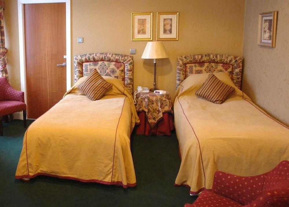 Pentland Hotel Терсо Екстериор снимка
