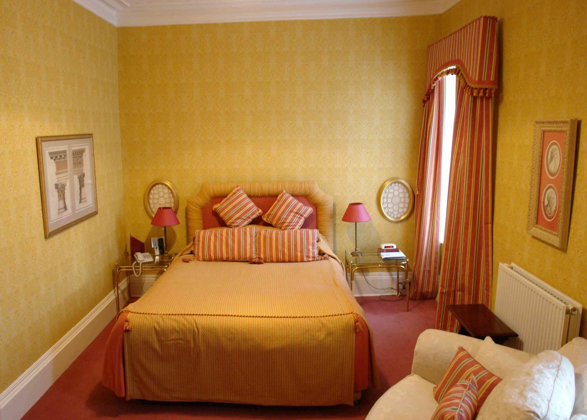 Pentland Hotel Терсо Екстериор снимка